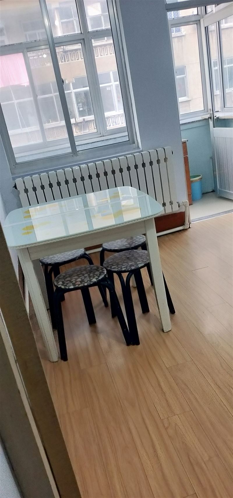 一小学区房出租