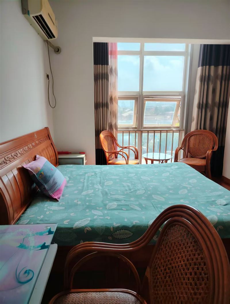 出租山水国际精装公寓房